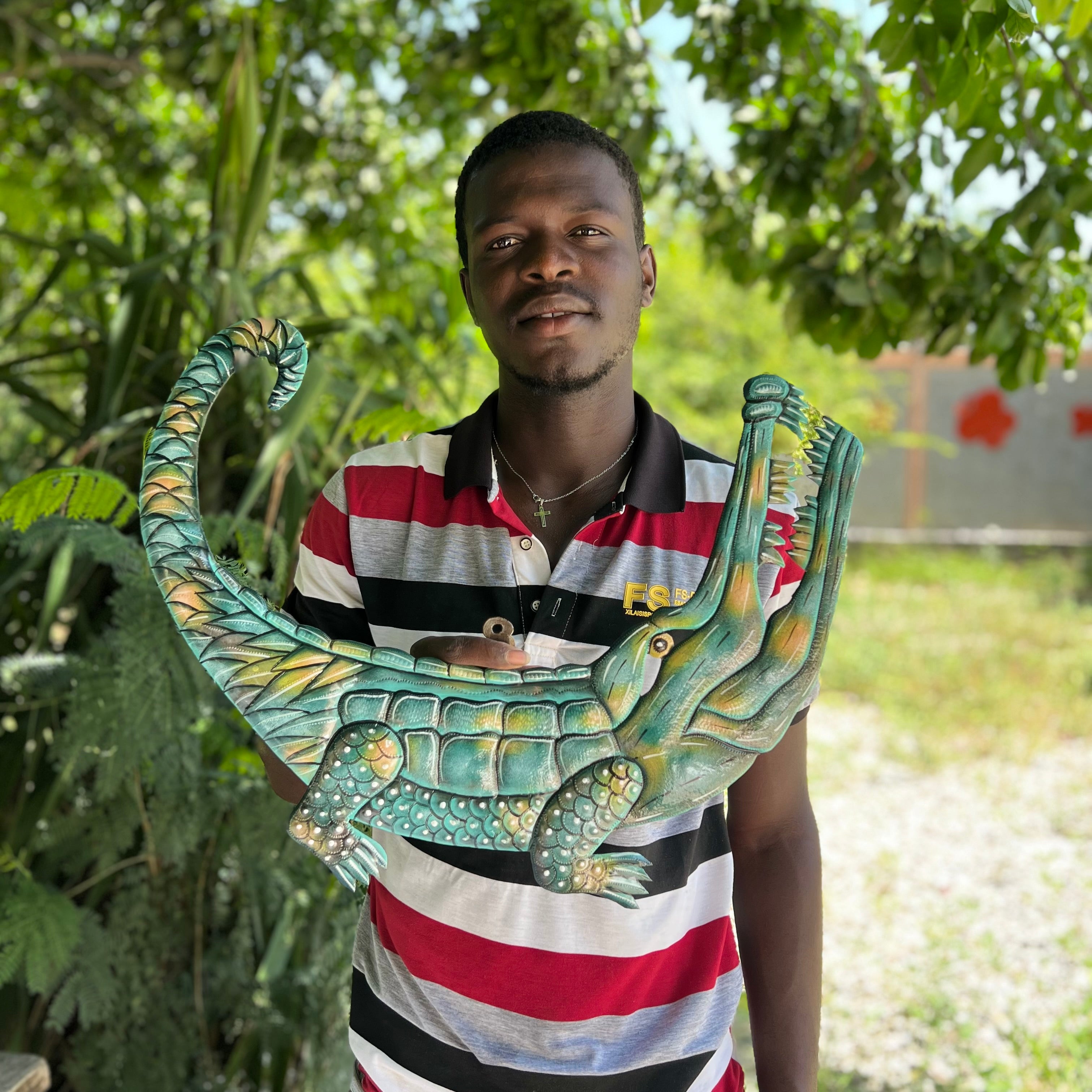 Medium U-Shaped Gator