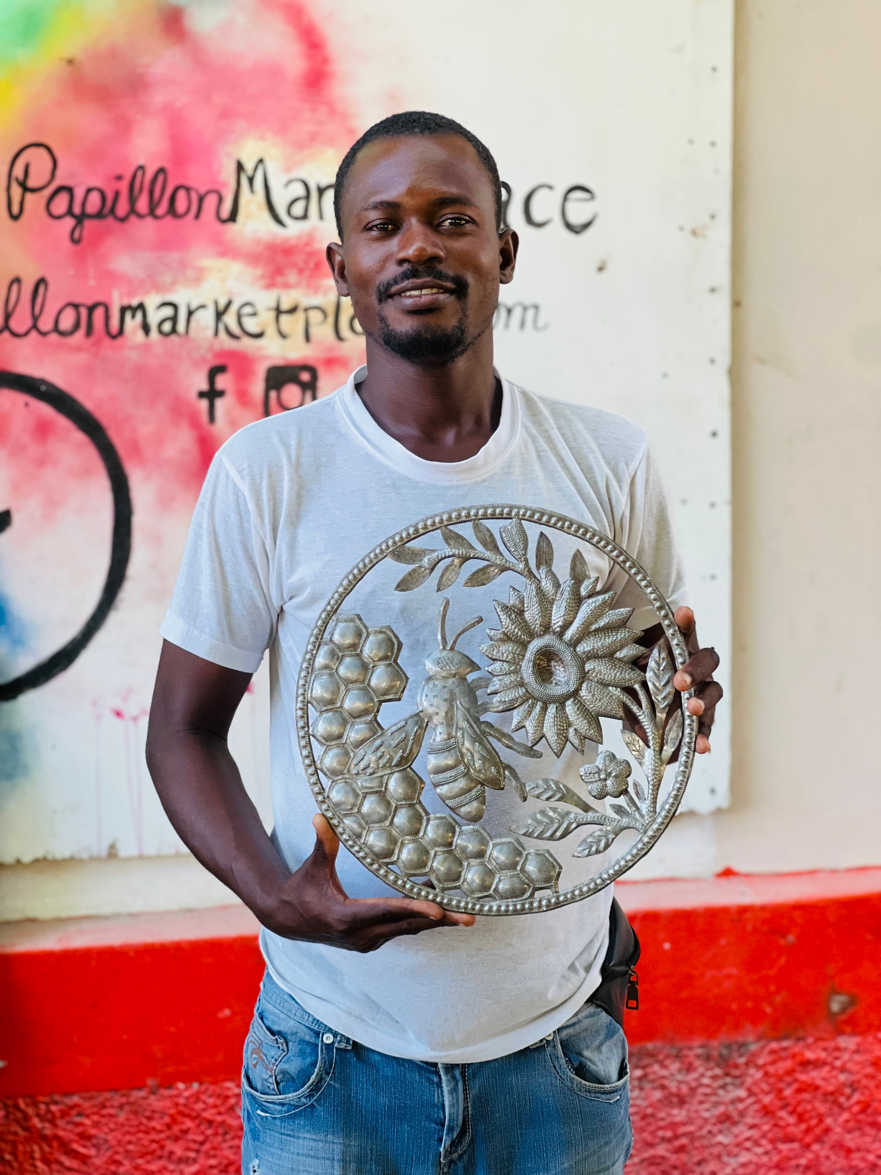 Achelet- Simple Bee And Flower