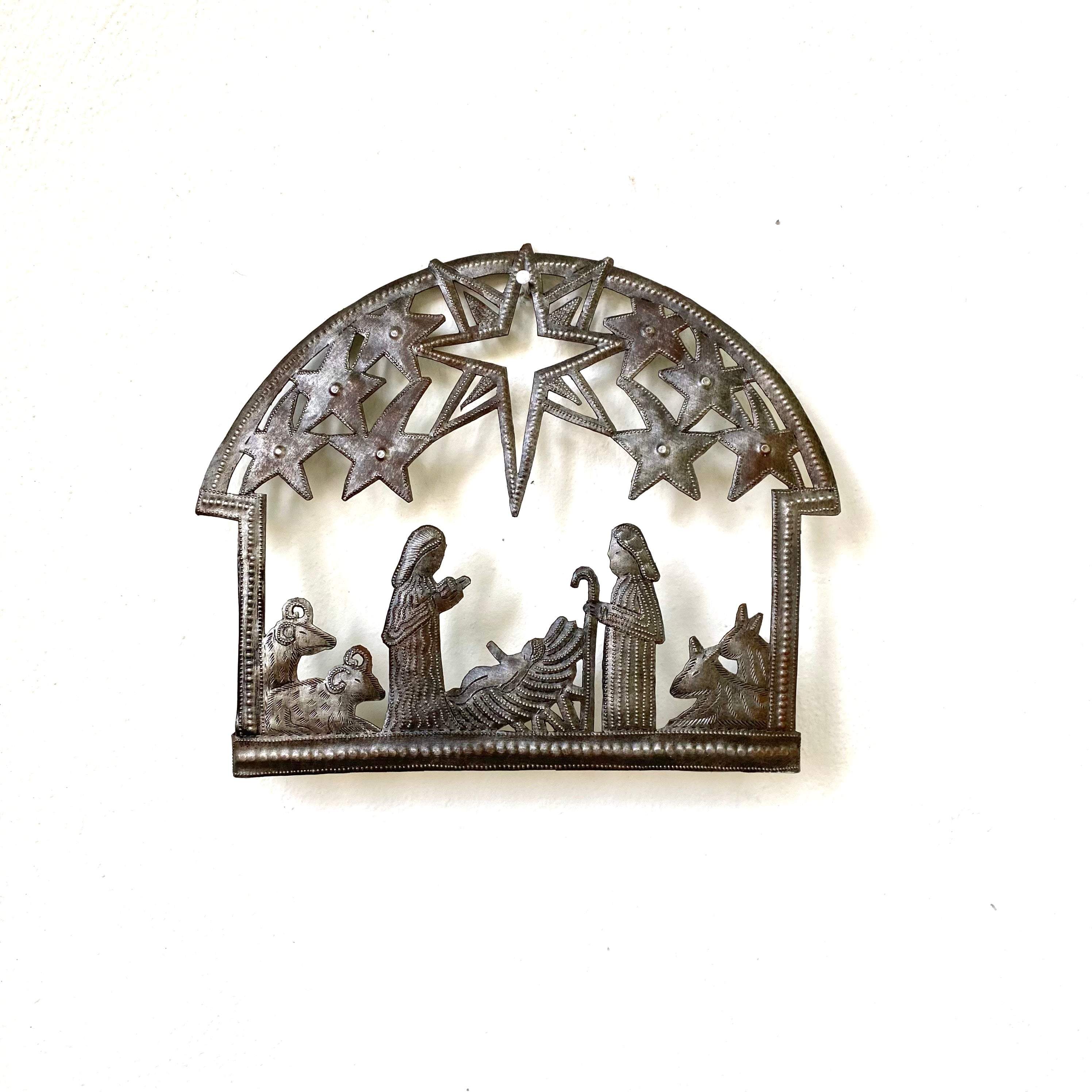 Standing Star Nativity