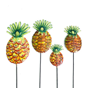 Pineapple Garden Stakes