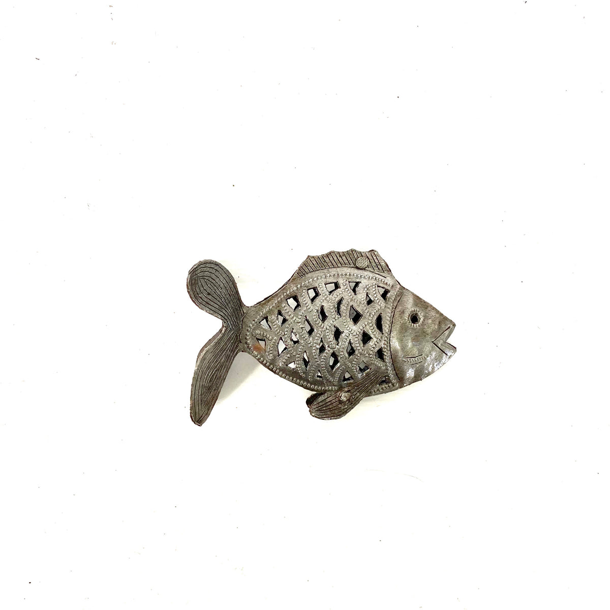 Standing Small Fish – Papillon Wholesale