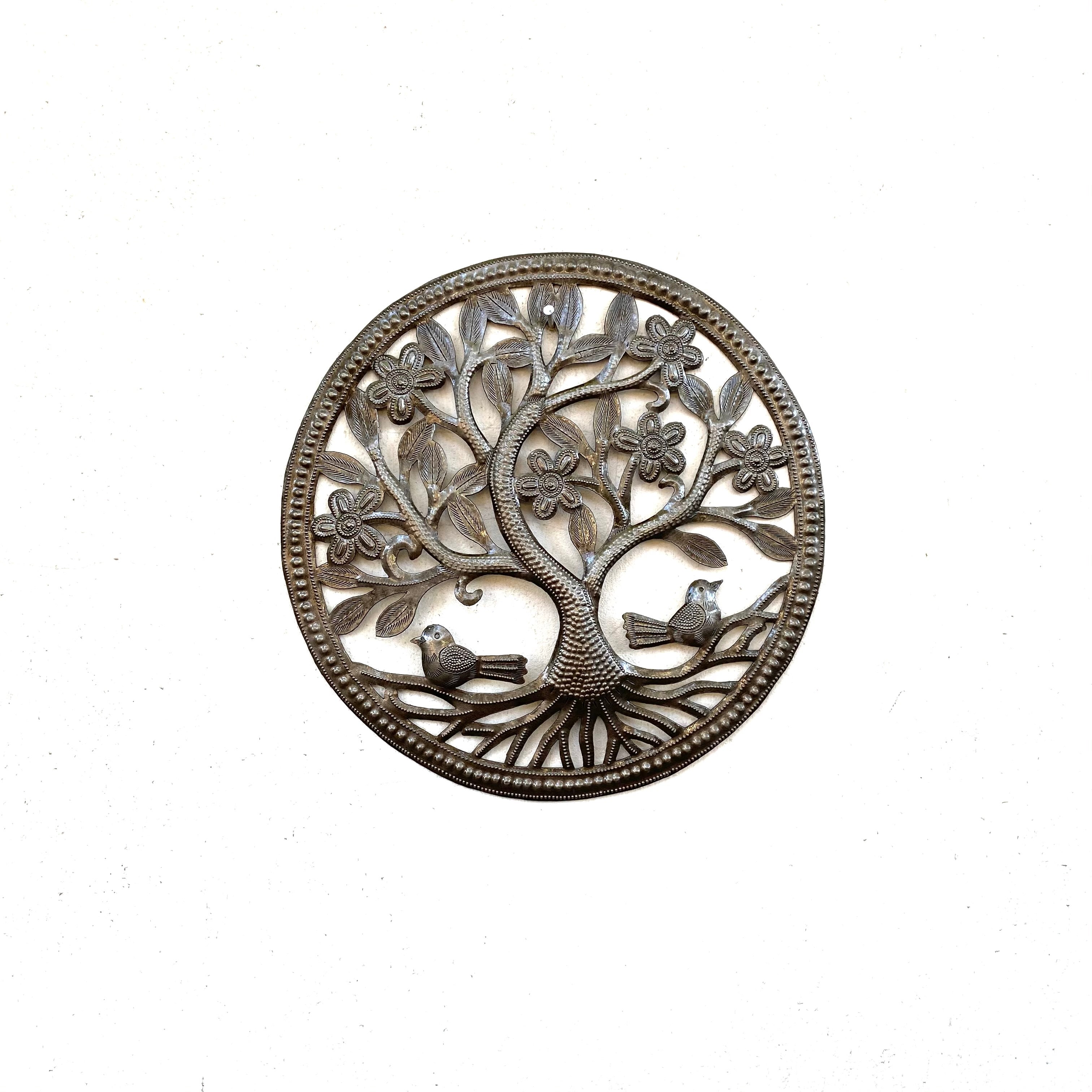 Round Tree with Birds