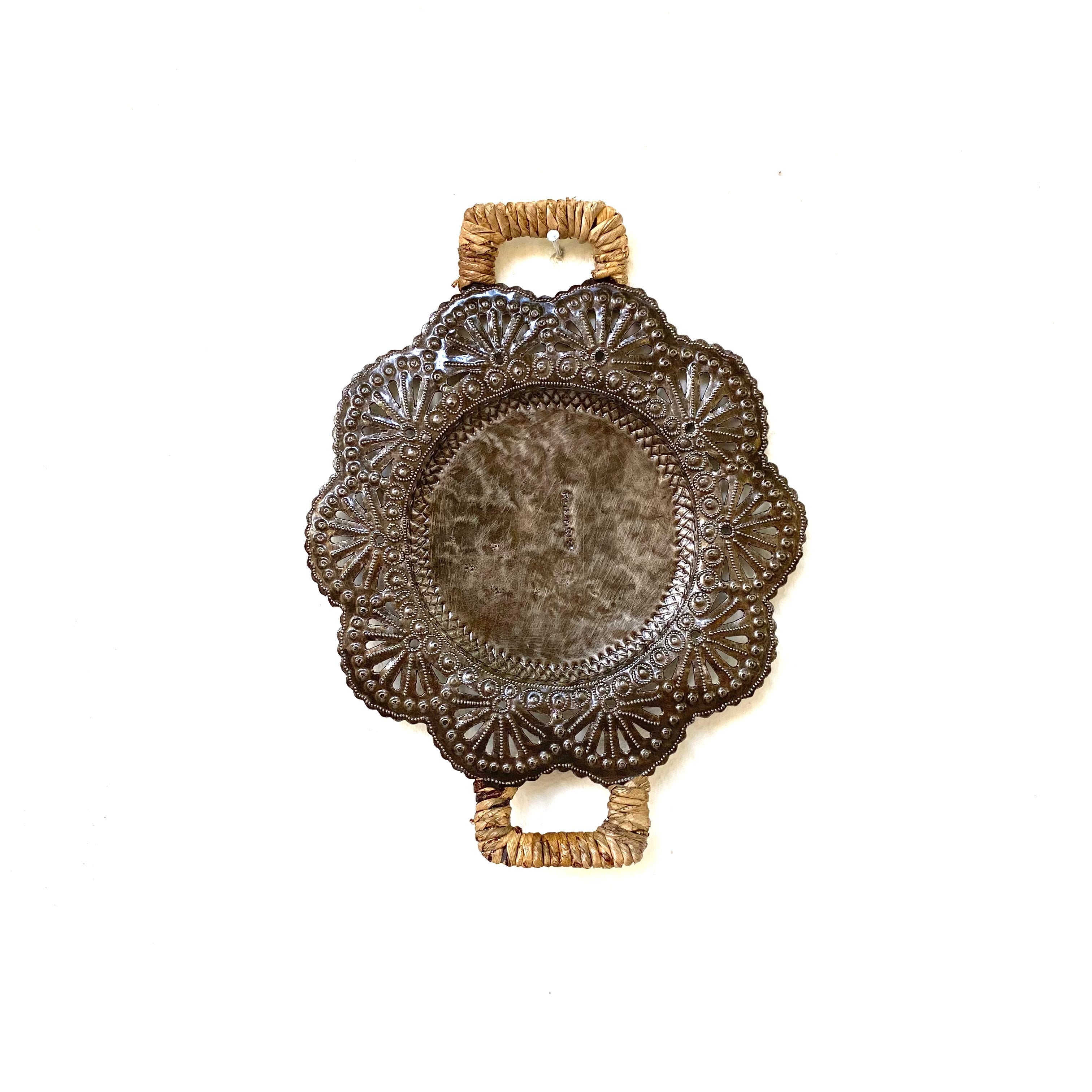 Lace Round Platter- Large Hemp Handle