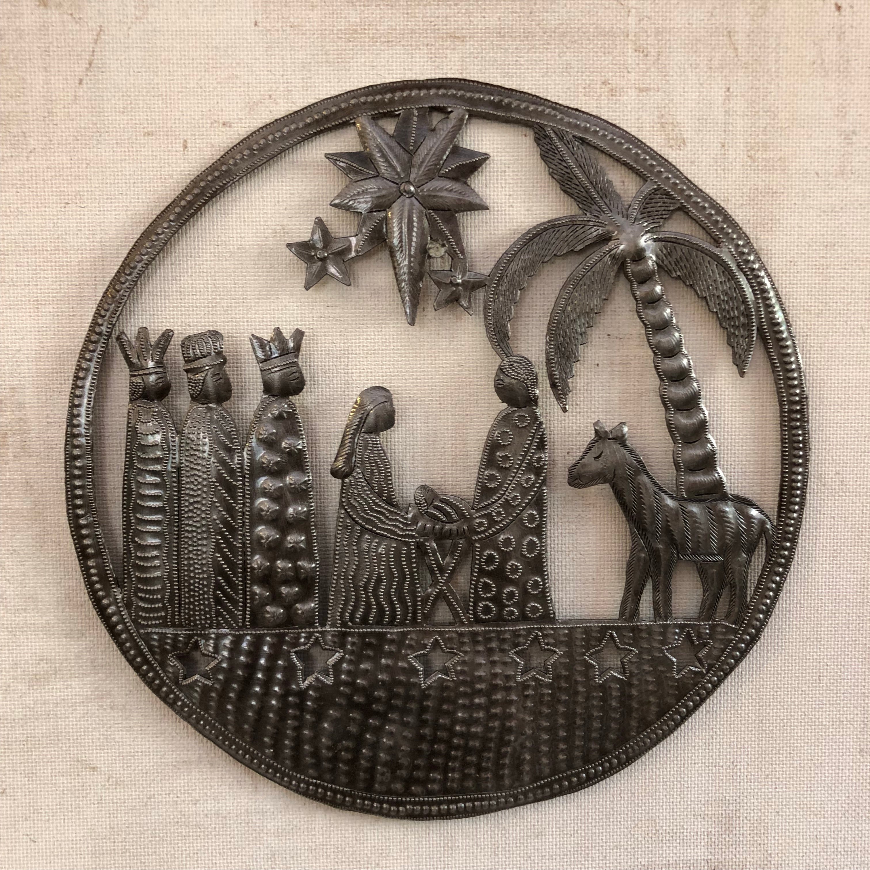 Round Nativity Wall Hanging with Stars